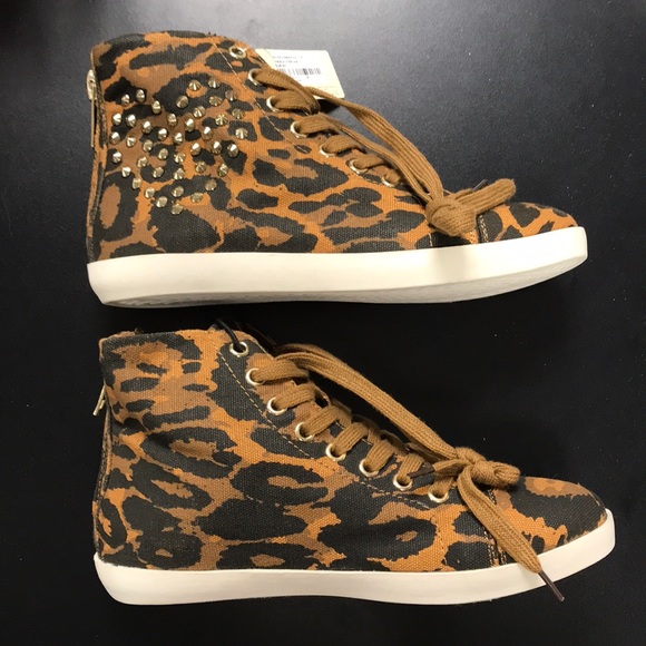 NWT FOREVER 21 ANIMAL PRINT HIGHTOP TENNIS SHOES - Picture 2 of 8